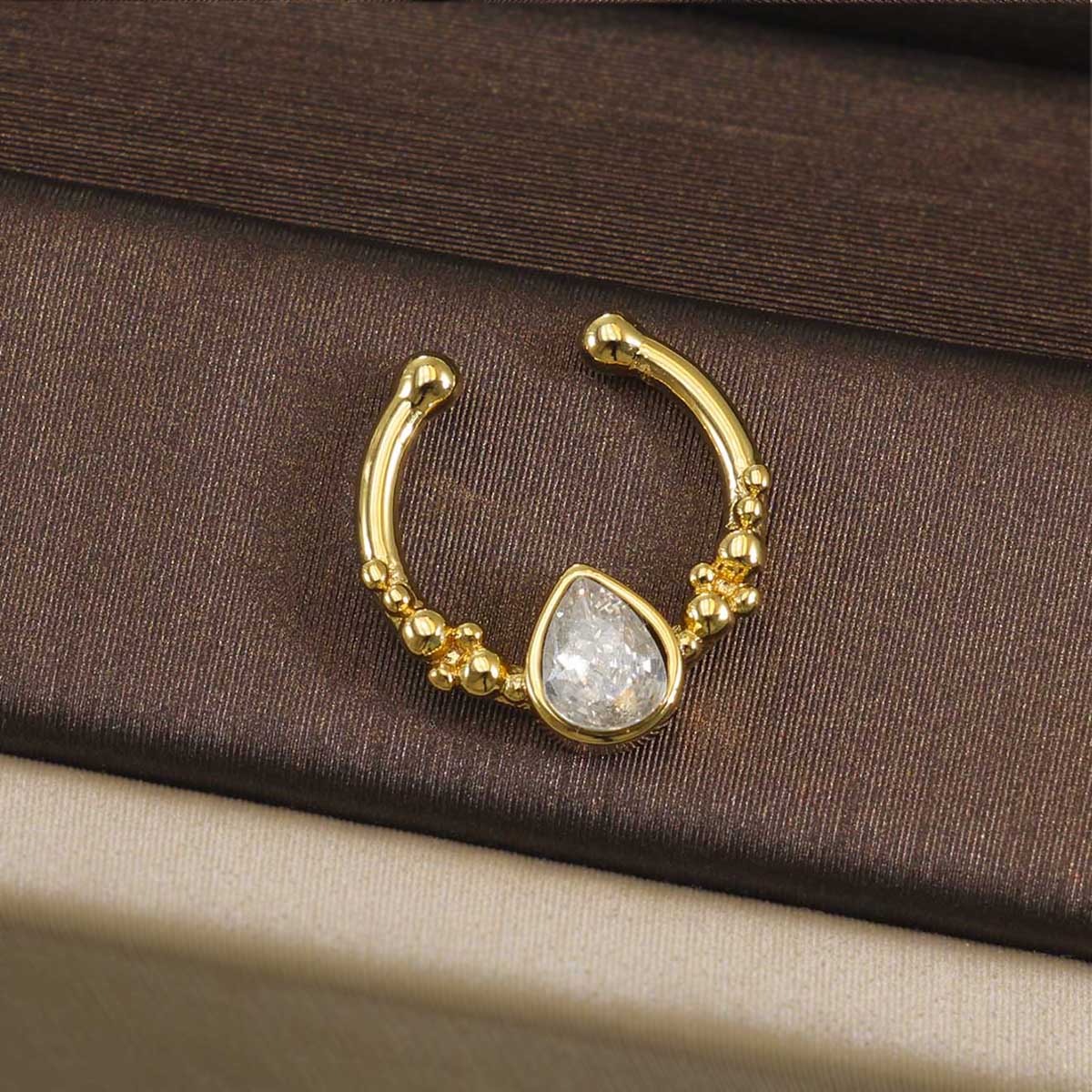 Cincin Septum Clicker Baja Tah - Septum Clicker Ring ulasan dan harga