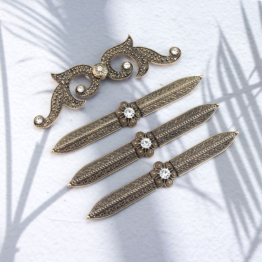 Pelindung Dada Wanita Kaukasus - Body Jewelry Ends ulasan dan harga