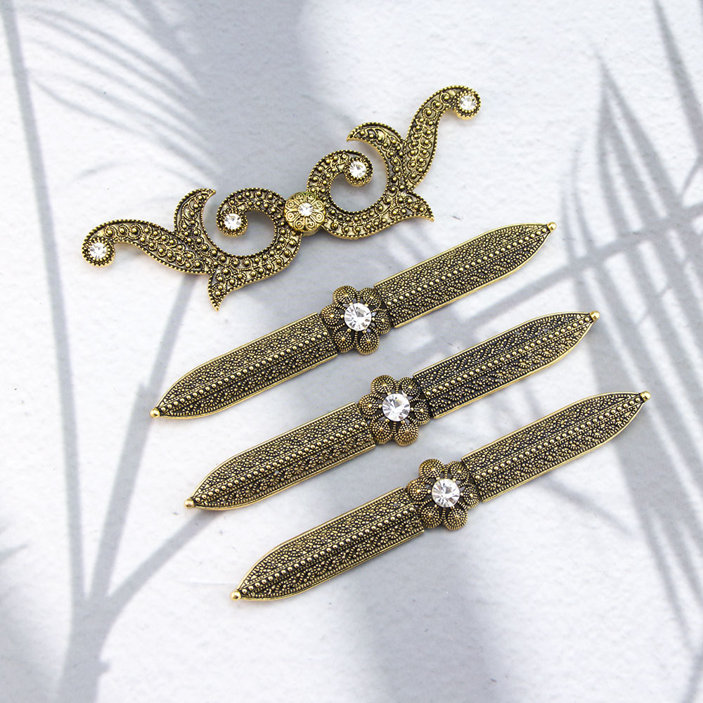 Pelindung Dada Wanita Kaukasus - Body Jewelry Ends ulasan dan harga